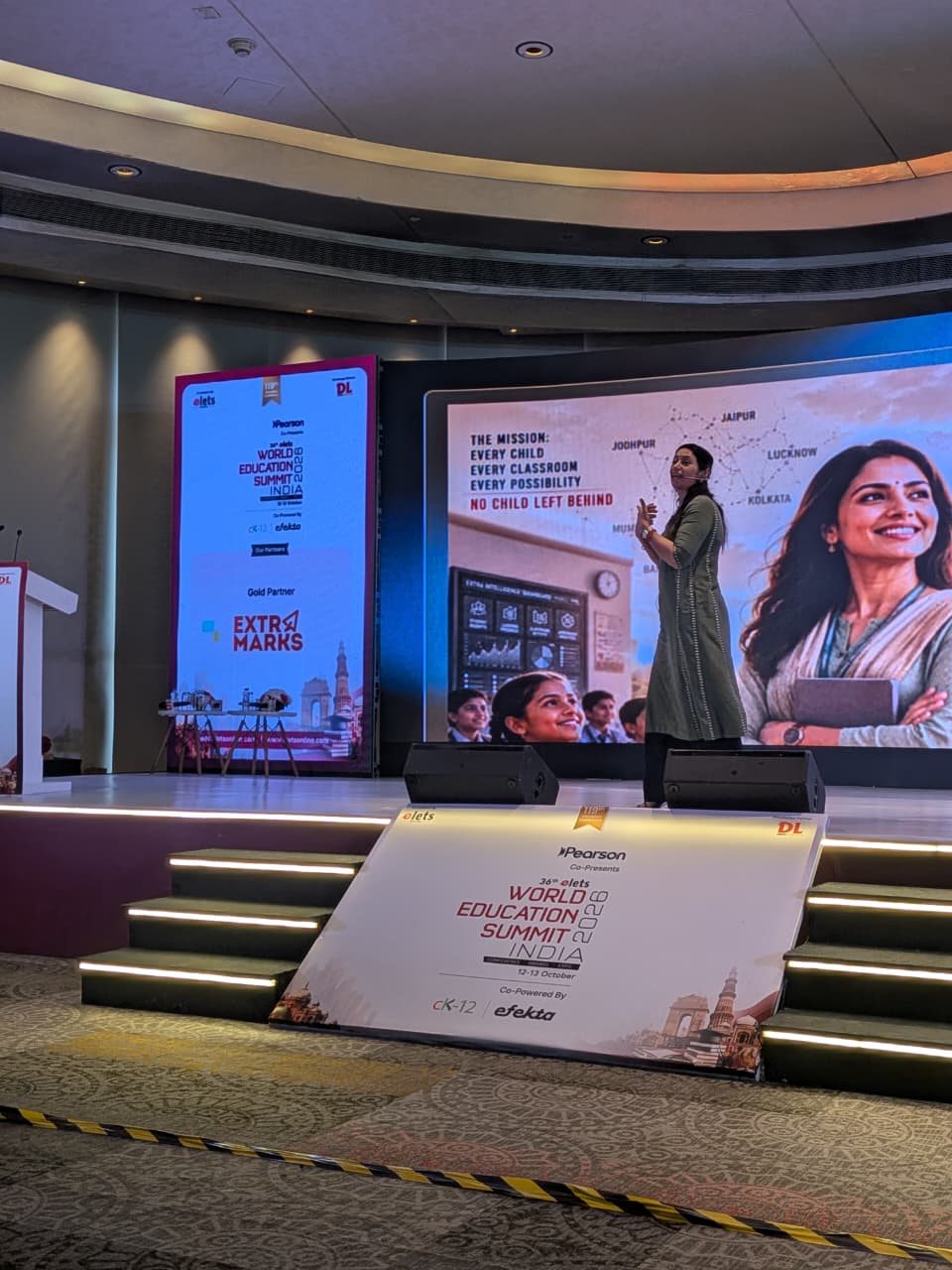 Charneeta presenting the Extramarks ecosystem on stage at World Education Summit 2026, Delhi